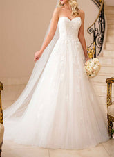 Long A-Line Strapless Sleeveless Tulle Court Train Wedding Dresses With Appliques Lace