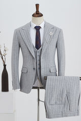 bespoke-suit-for-men-gray-peaked-lapel-three-pieces-men-suits-for-business
