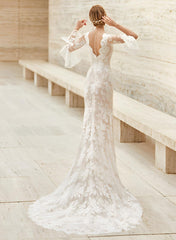 Long Sleeves Mermaid V-Neck Lace Wedding Dresses With Front Split