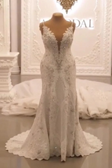 Classy Long Sweetheart Spaghetti Straps Appliques Lace Crystal Backless Wedding Dress