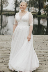 Ivory Deep V-Neck Tulle A-Line Wedding Dress with Lace Appliques