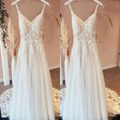 Ivory V-Neck Tulle A-Line Chapel Train Wedding Dress with Lace Appliques