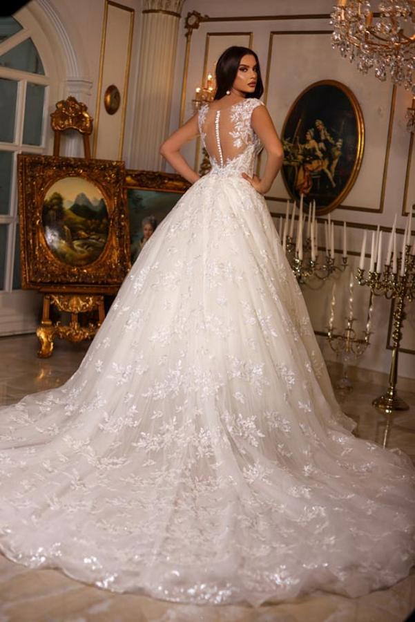 Gorgeous A-line V-neck Lace Tulle Long Wedding Dresses