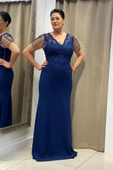 Navy V-Neck Sheath Long Mother of the Bride Dress with Lace Appliques