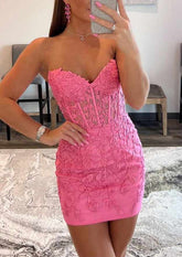 Pink Sweetheart Bodycon Homecoming Dress with Lace Appliques