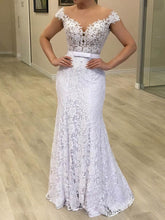 White V-Neck Lace Sheath Wedding Dress with Lace Appliques
