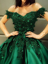 A-line Off-the-Shoulder Satin Mini Homecoming Dress with Appliqued Lace-27dress