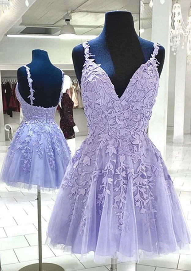 27Dress lilac floral applique Short Homecoming Dress with V neck spaghetti straps A line tulle skirt on mannequin in boutique