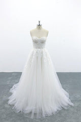 Appliques Strapless Tulle A-line Wedding Dress On Sale-27dress