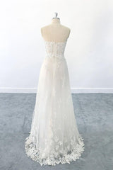 Appliques Strapless Tulle Sheath Wedding Dress On Sale-27dress