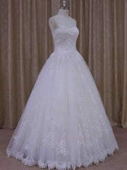 Beautiful Ball Gown Sweetheart Tulle Floor-length Wedding Dresses With Appliques Lace