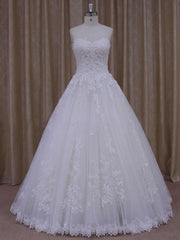 Beautiful Ball Gown Sweetheart Tulle Floor-length Wedding Dresses With Appliques Lace