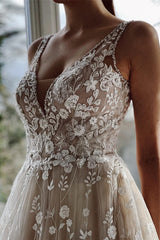 Beautiful V-Neck Wedding Dress Lace Sleeveless Online-27dress