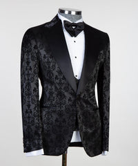 Black Jacquard Peaked Lapel Three Pieces Men Suits