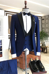 Peaked Lapel Three Pieces Close Fitting Blue Wedding Suits
