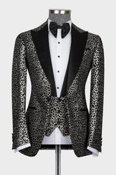 Charming Jacquard Peaked Lapel Three Pieces Silver Prom Suits
