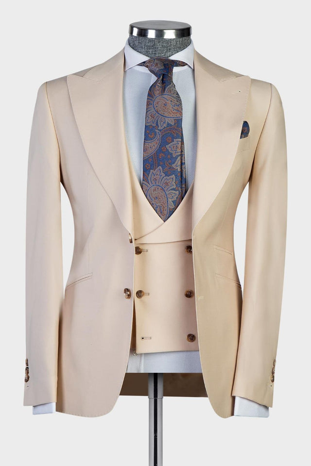 Chic Champagne Peaked Lapel Three Pieces Best Fitted Men Suits