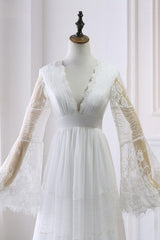 Chic Empire Lace Tulle Wedding Dress Long Sleeves V-Neck Appliques Bridal Gowns On Sale-27dress