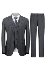 Chic Gray Three Pieces Notched Lapel Business Men Suits