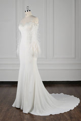 Chic Jewel Sleeveless White Chiffon Wedding Dress Mermaid Appliques Bridal Gowns with Fur Onsale-27dress
