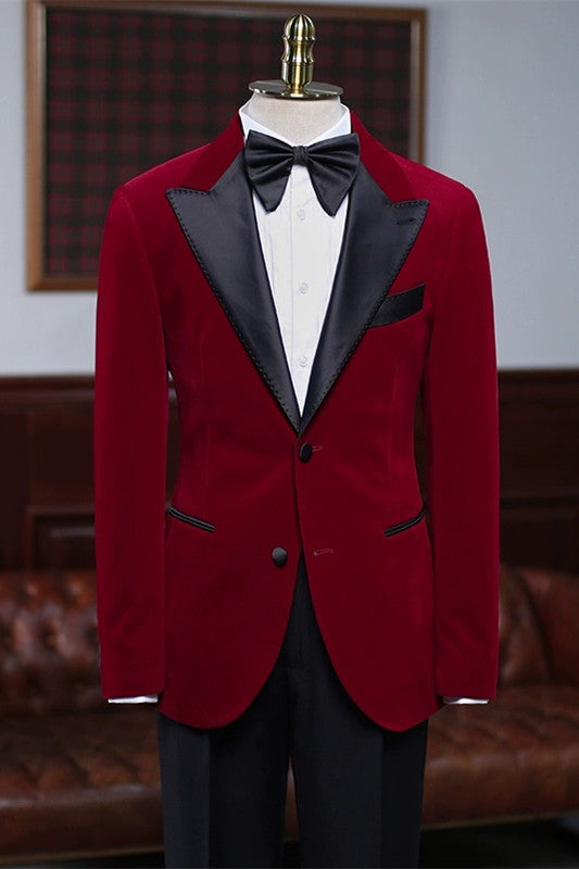 Chic Red Peaked Lapel Velvet Men Suits For Prom