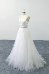 Chic Spaghetti Strap Appliques Tulle Wedding Dress On Sale-27dress
