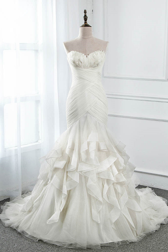 Chic Strapless Sweetheart Ivory Wedding Dresses Ruffles Tulle Sleeveless Bridal Gowns with Feather-27dress