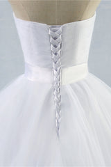 Chic Strapless Sweetheart White Tulle Wedding Dress Sleeveless Beadings Bridal Gowns with Sash-27dress