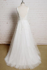 Chic V-neck Appliques Tulle A-line Wedding Dress On Sale-27dress