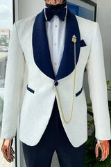 Chic Jacquard White Wedding Suits With Navy Blue Shawl Lapel