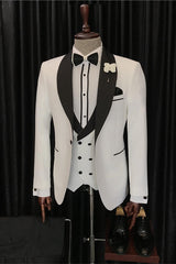 Chic White Three Pieces Slim Fit Wedding Groom Suits