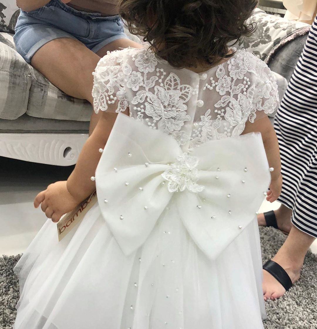 Cute A-line Bateau Short Sleeve Appliques Lace Pearl Tulle Flower Girl Dress With Bowknot-27dress
