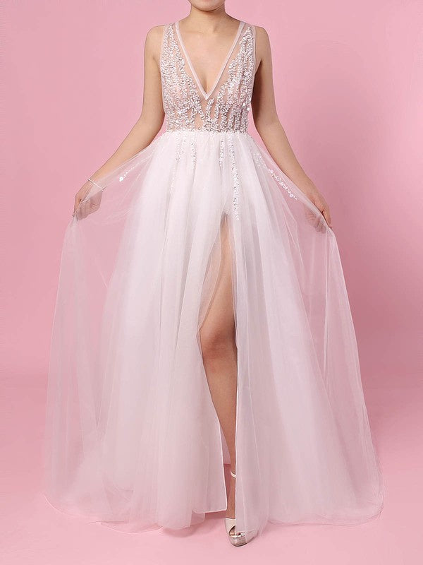 Elegant Ball Gown V-neck Tulle Wedding Dress With Split Front and Sweep Train