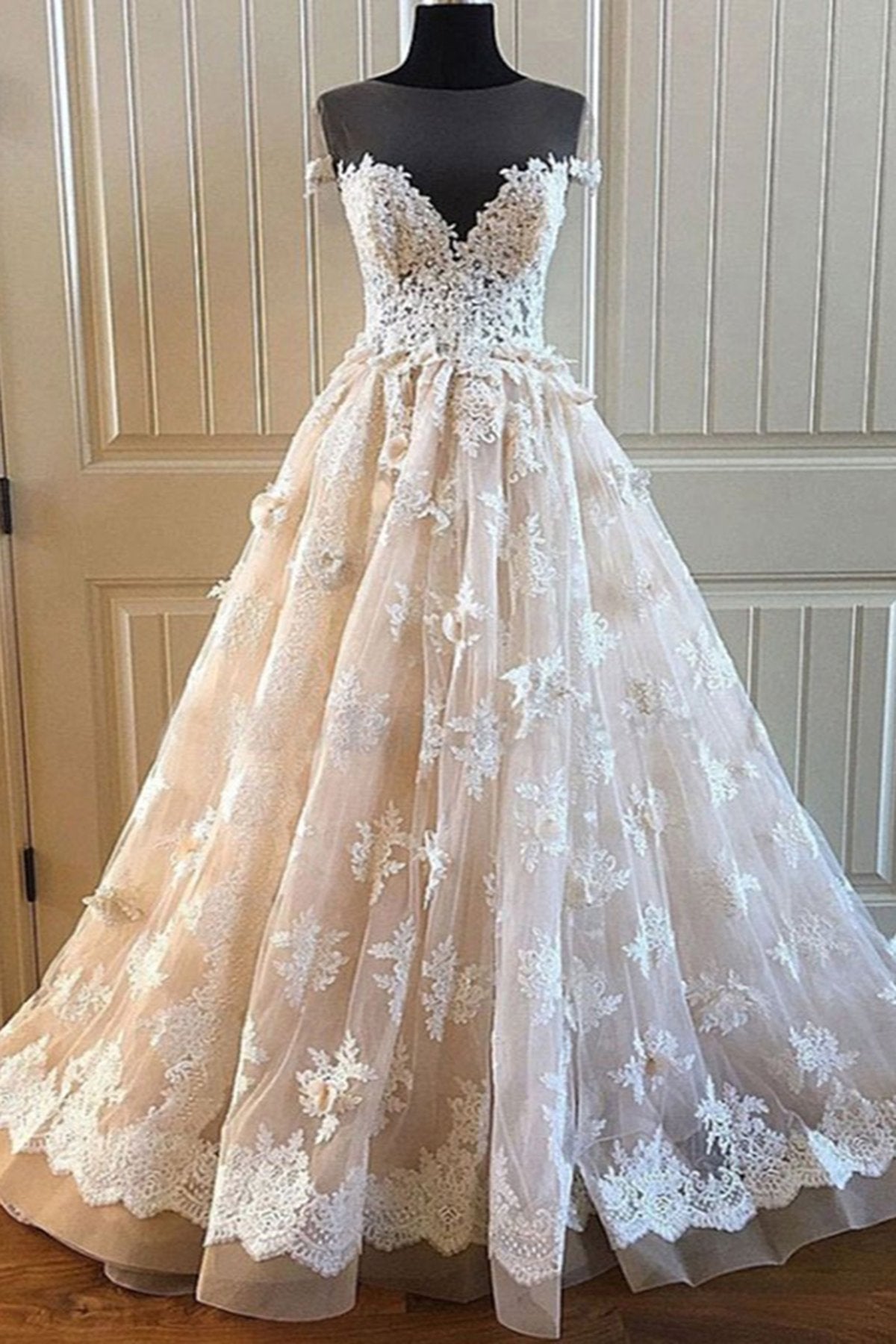 Elegant Creamy Lace Sweetheart Long Wedding Dress A Line Appliques Bridal Gowns On Sale-27dress