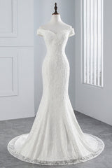 Elegant Lace Off-the-Shoulder White Mermaid Wedding Dresses Affordable Online-27dress