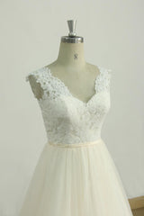 Elegant Lace Straps V-neck Appliques Wedding Dress Tulle Ruffles A-line Bridal Gowns On Sale-27dress
