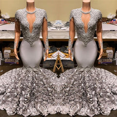 Elegant Long Sleeve V-Neck Mermaid Prom Dress with Appliqued Flowers