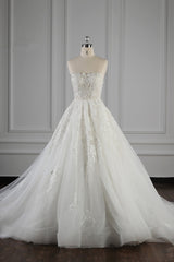 Elegant Strapless White Lace Wedding Dress Sleeveless Appliques Ruffle Bridal Gowns Online-27dress