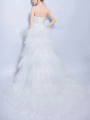 Elegant Sweetheart A-line Tulle Wedding Dress With Beading