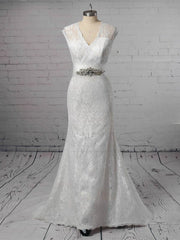 Elegant Trumpet/Mermaid V-neck Lace Wedding Dress with Sashes/Ribbons and Sweep Train