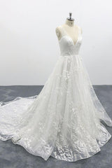 Elegant V-neck Appliques Tulle A-line Wedding Dress On Sale-27dress