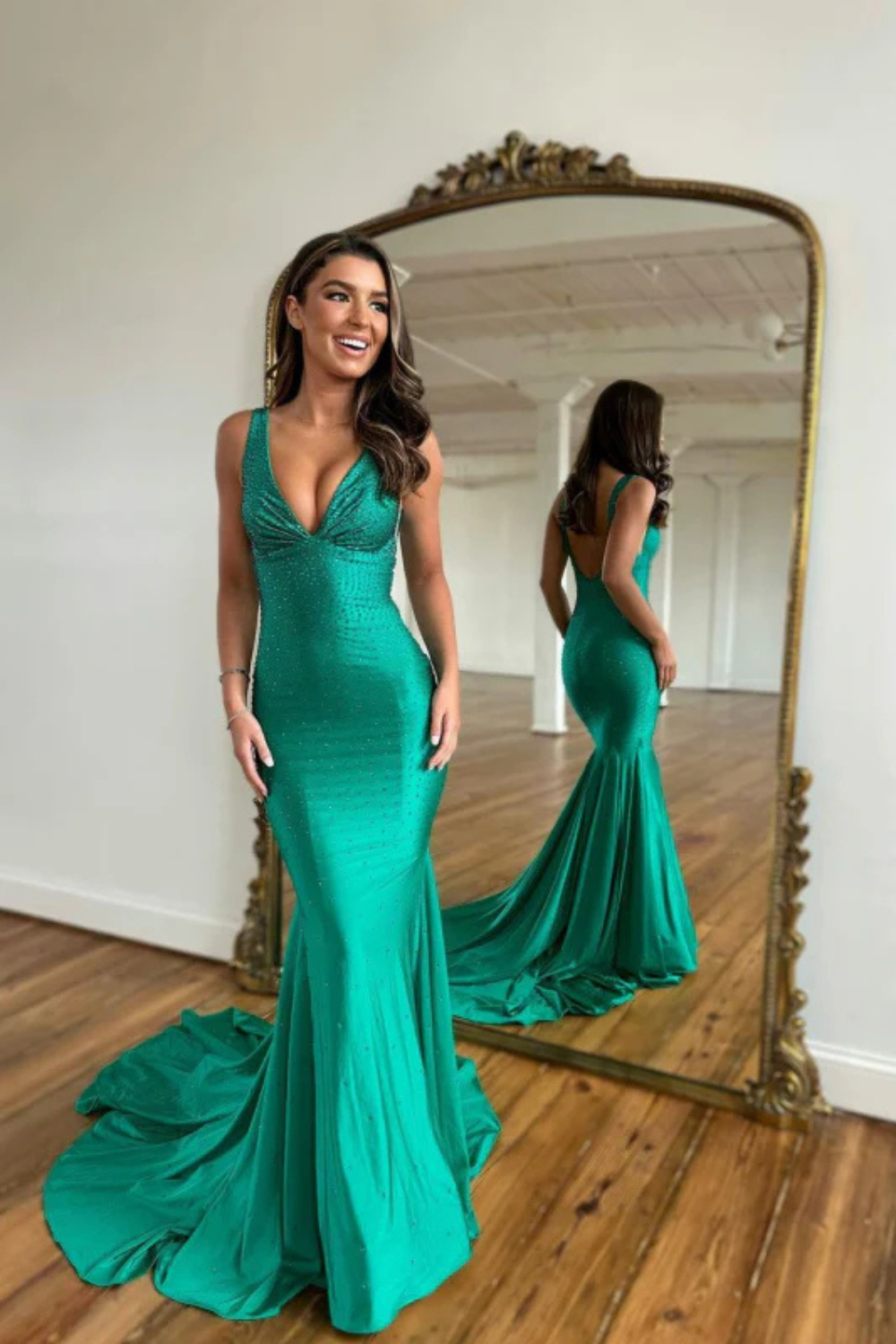 Emerald Sleeveless V-neck Mermaid Long Prom Dress with Backless-27dress