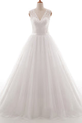 Eye-catching V-neck Tulle A-line Wedding Dress On Sale-27dress