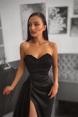 Charming Black Evening Dress Prom Dress Sweetheart with Applique Pleated