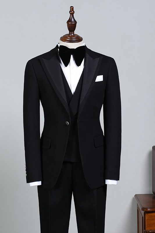 Formal 3 Pieces Peaked Lapel Slim Fit Tailored Business Suit
