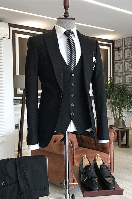 Formal Peaked Lapel Three Pieces Black Wedding Suits