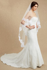 Free Two Tiered Veil for Bridal Women Wedding Veils With Lace-27dress