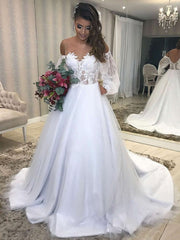 Glamorous Off-the-shoulder Ball Gown Wedding Dress with Tulle Sweep Train and Appliques Lace