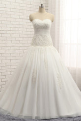 Glamorous Strapless Tulle Lace Wedding Dress Sweetheart Sleeveless Bridal Gowns with Appliques On Sale-27dress