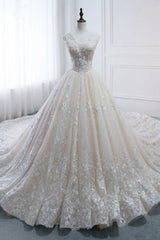 Glamorous Tulle Lace Appliques Wedding Dress V-Neck Pearls Sleeveless Bridal Gowns with Rhinestones On Sale-27dress